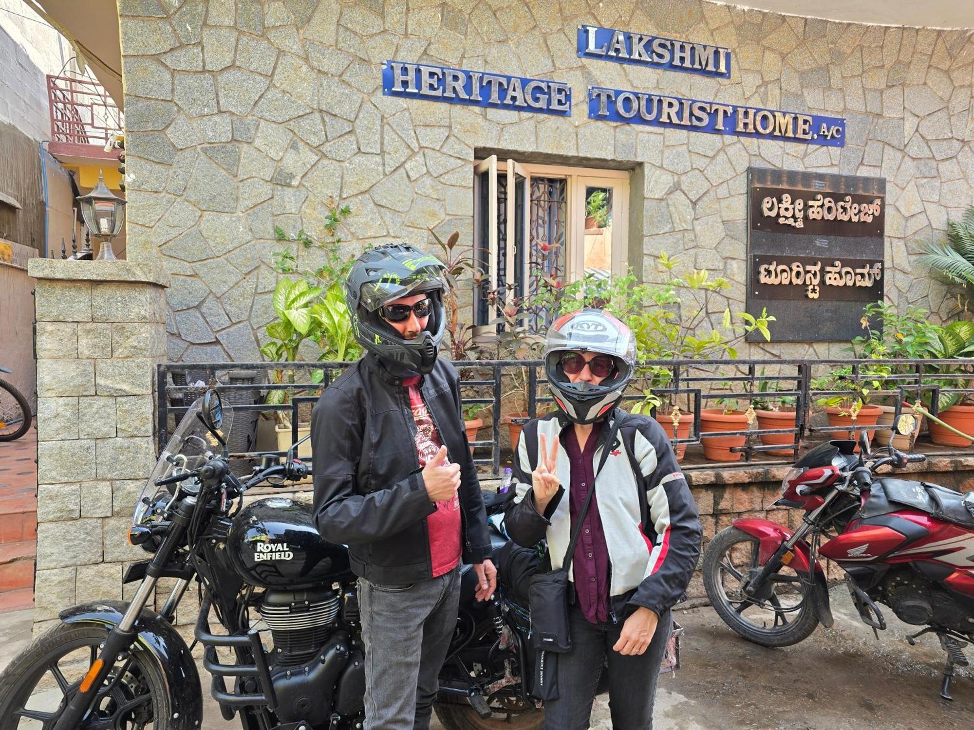 Lakshmi Heritage Tourist Home Хампи Екстериор снимка