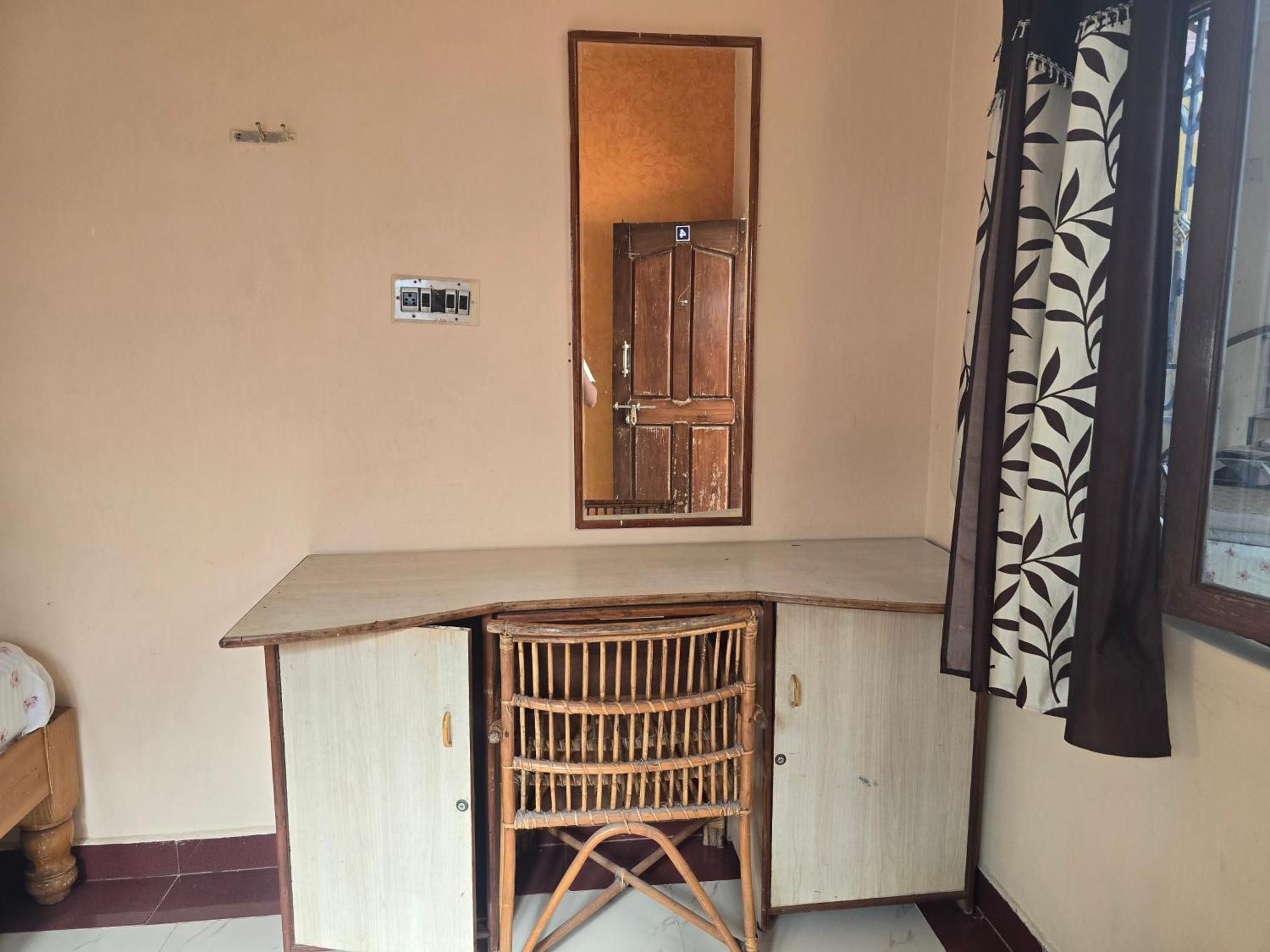 Lakshmi Heritage Tourist Home Хампи Екстериор снимка